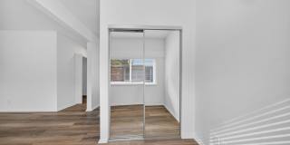 400-420 N. Oakland Ave. Gallery 20