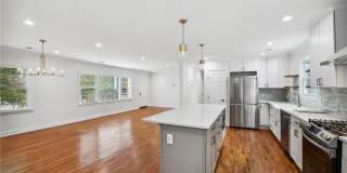 1249 Goodwin NE Gallery 4