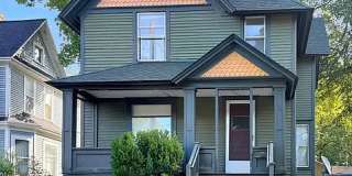 516 Douglas Ave Gallery 1