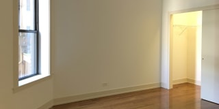5234-5244 S. Ingleside Ave. Gallery 13
