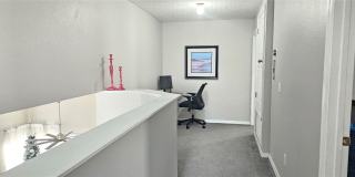 179 EMERALDVIEW Avenue Gallery 16