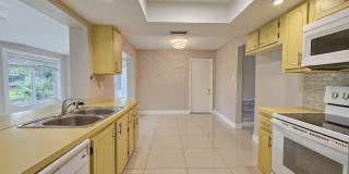 7180 NW 10th Court Gallery 10