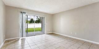 Spacious 4 Bed Condo Gallery 7