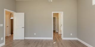 Modern 4 Bedroom Home in Red Bank Gallery 11