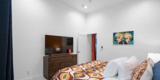 473 1/2 West Sunview Avenue Gallery 8