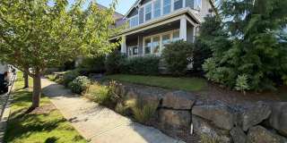 Beaverton Lovely 4 Bedroom 2.5 Bathroom in Bethany Crossing! Garage, A/C and Washer & Dryer Included! Gallery 1