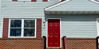 182 E VILLAGE Road Gallery 1