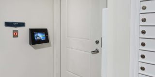 The Statesman Gallery 21