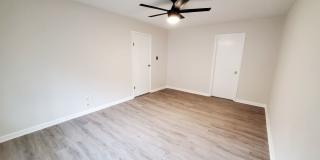 Room in 6 Bedroom Home at Henslowe Dr Gallery 19