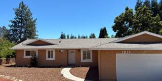3 Bedroom Home for Rent in Paradise CA | Fireplace, LVP Flooring, Yard & Garage Gallery 1