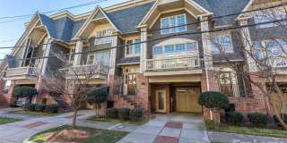 1031 Oriole Street Gallery 1