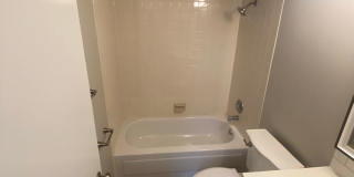 Charming 3 Bed, 3 Bath Duplex near Riverside State Park! Gallery 34