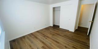 Gorgeous Remodeled Spacious 4 bedroom Gallery 29