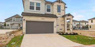 Beautiful 4bd/3.5ba Home! Upstairs Bonus Room & Faces Greenbelt in South Austin! Gallery 3