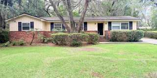 1504 Sunset Lane Gallery 2