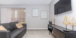 The 910 Gallery 12