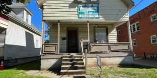 3 bedroom 1 bath single family home with yard. 3 bedroom 1 bath single family home with yard. Gallery 7