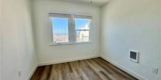 908 Manhattan Avenue Gallery 9