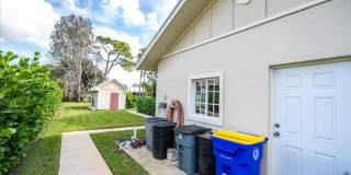 1947 NW Palmetto Terrace Gallery 24