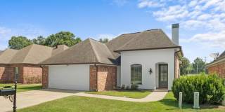 104 Clover Leaf Drive Gallery 1