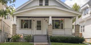 Welcome Home: Stunning 3-Bedroom Single-Family Residence Gallery 1