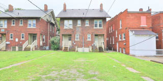 Central Campus - Newly renovated 4 Bedroom 2 Bathroom House Gallery 25