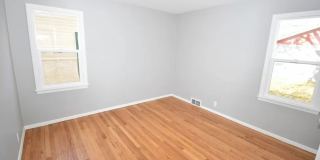 1225 Hubbard Ave Gallery 1