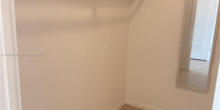 2223 Park Ln Gallery 14