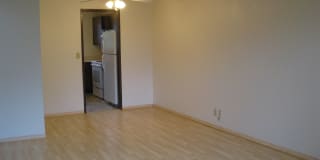 925 Coburg Road #8 925 Coburg Road #8 Gallery 1