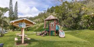 Pool Community and Pet Friendly Home Gallery 16