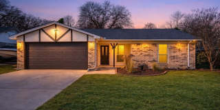 921 Red Oak Street Gallery 1