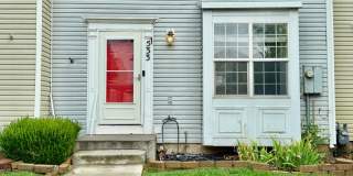 4 Bedroom Clearfield Town Home Available Now Gallery 1