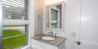 Cozy 2BD/2BTH in South Knoxville Gallery 27