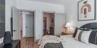 South & Hollis South & Hollis Gallery 39