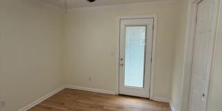 637 Parkdale Gallery 7