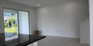 4402 Longwood Lake Square Gallery 5