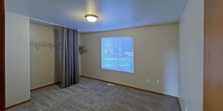 Price Drop!-Exceptional 2200 sq ft Three Bedroom 2 Bath Rambler in Fed Way - with A/C Gallery 21