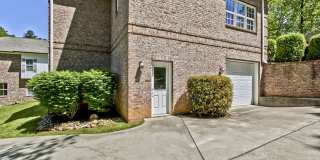 111 Daleyuhski Way Gallery 24