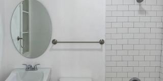 Charming 1-Bedroom Duplex in Wheatley Heights Gallery 6