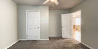 PRELEASING for AUGUST! Close to Campus Gallery 30