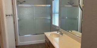 Beautiful 2 bedroom townhome with attached garage Gallery 11
