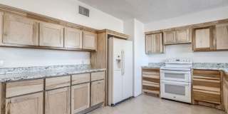 Updated in NE OKC for rent! Minutes to Broadway Extension/235 and Downtown! Gallery 7