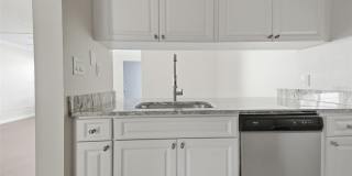 3102 W HORATIO STREET Gallery 5