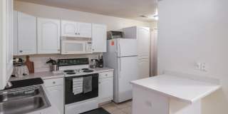Stylish townhome ready for comfortable living Gallery 7