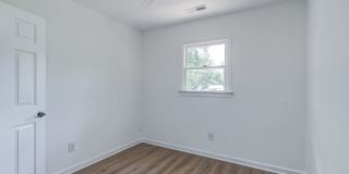 Completely Renovated 3 Bedroom Belmont Townhome Available Now! Gallery 19