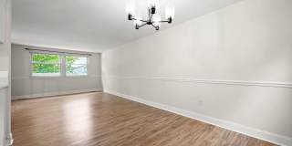 5435 THE BRIDLE Path Gallery 7