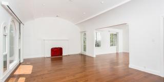 Beautiful spacious house Gallery 9