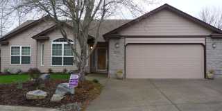 Spacious, West Salem Home Gallery 1