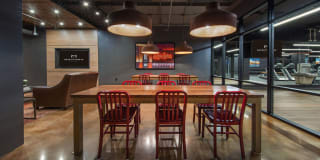 Midtown 300 Gallery 7