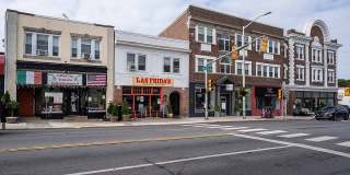 Summit Court Gallery 24